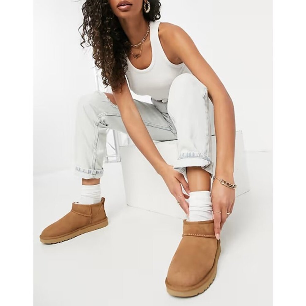 nwot UGG Classic Ultra Mini Boots in Chestnut (Mint)